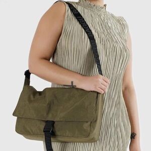 BAGGU Messenger Bag
